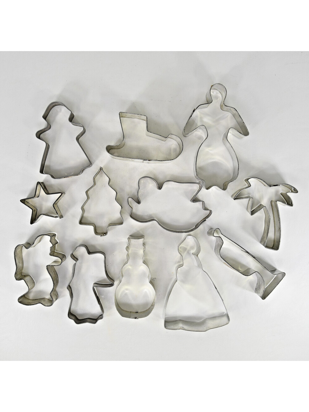 Cookie Cutter Lot 12 Vintage Christmas Angel Snowman Santa Tree Star Sleigh Bell